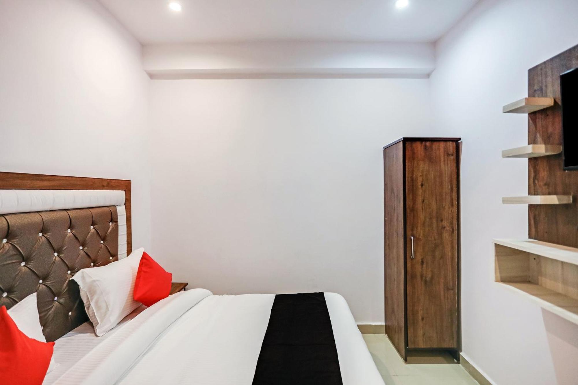 Hotel O Golden Stone Ghaziabad Εξωτερικό φωτογραφία