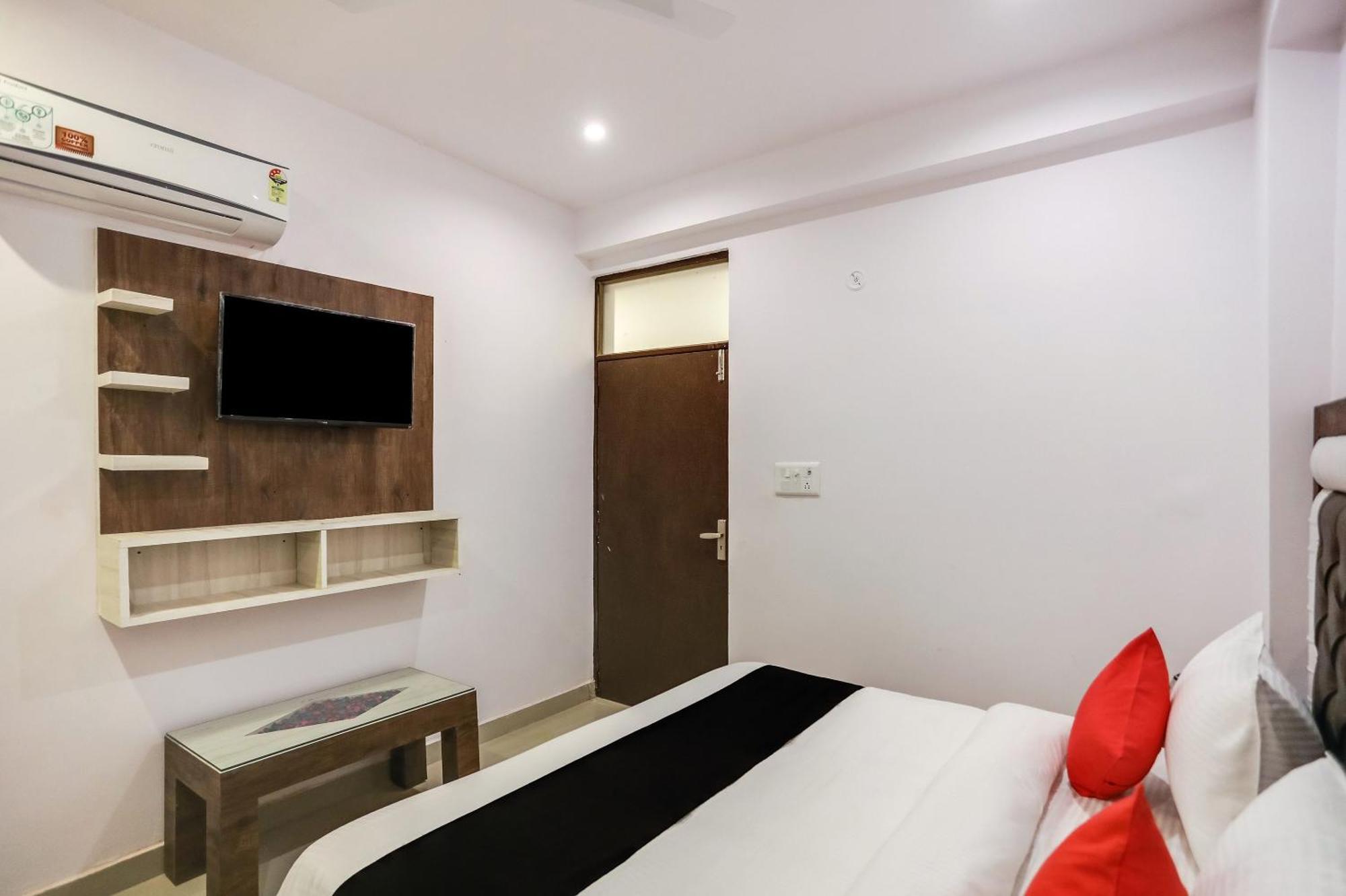Hotel O Golden Stone Ghaziabad Εξωτερικό φωτογραφία