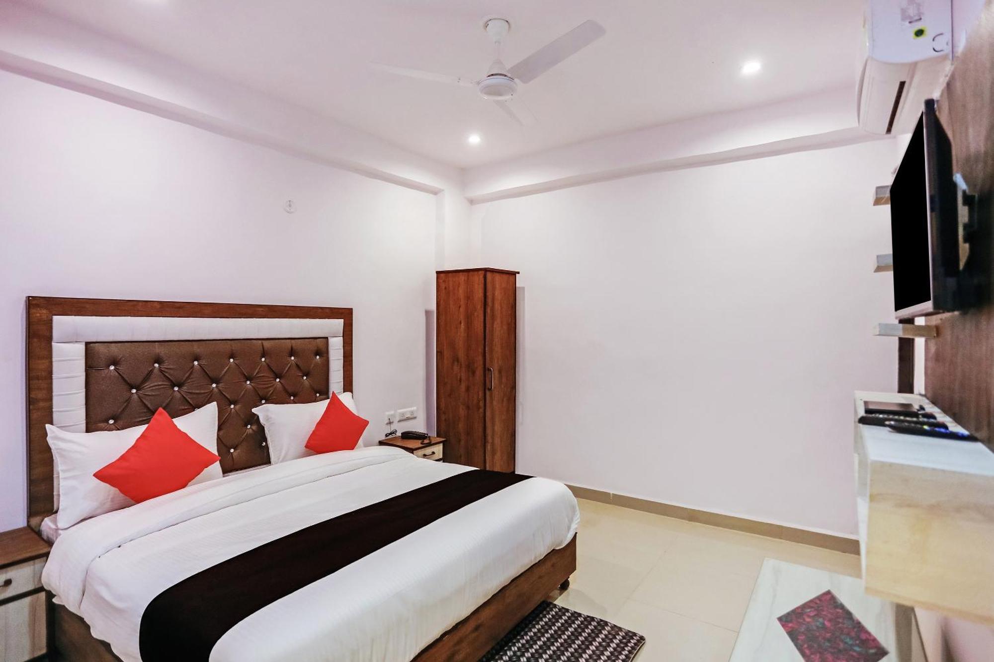 Hotel O Golden Stone Ghaziabad Εξωτερικό φωτογραφία