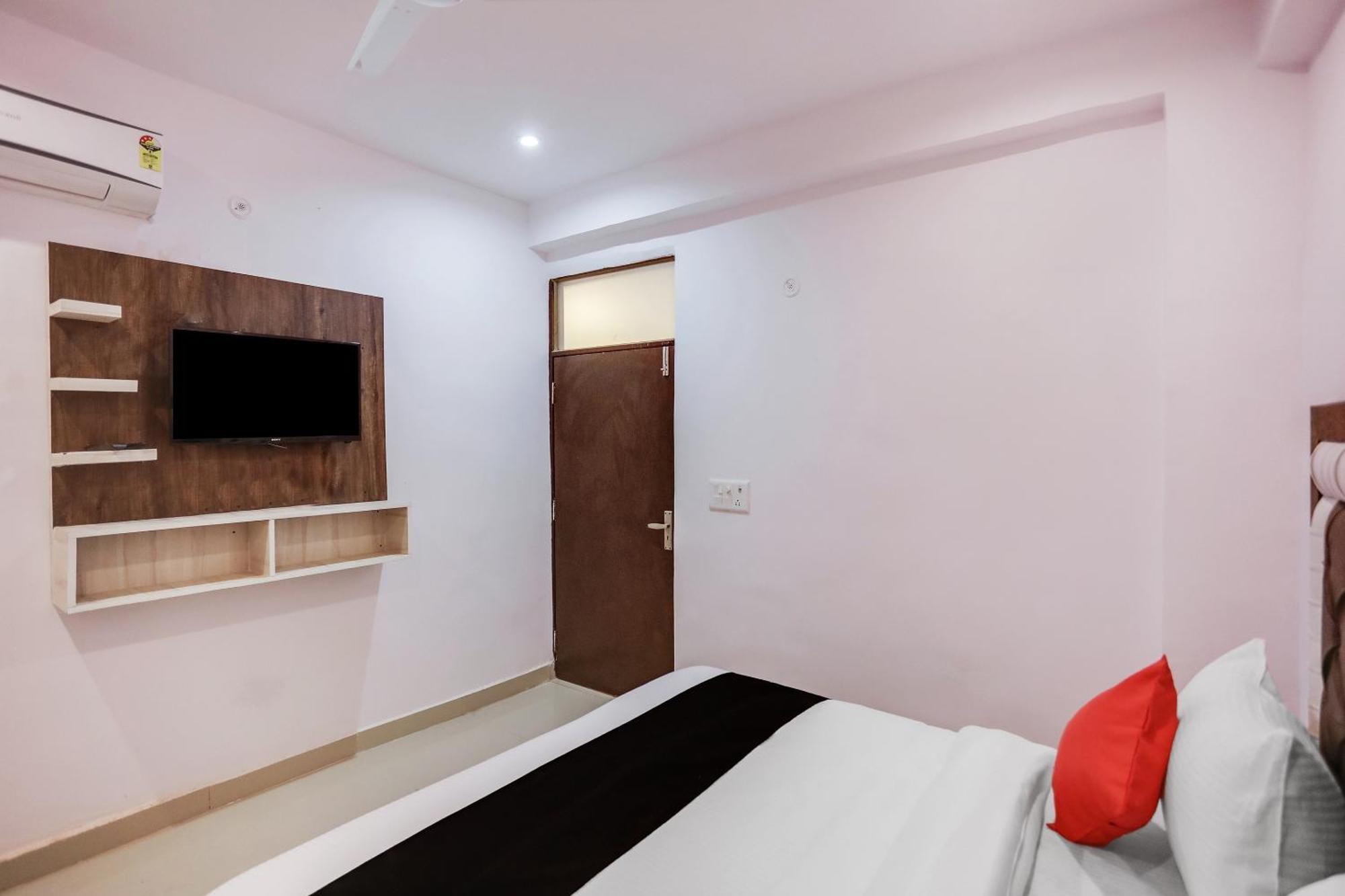Hotel O Golden Stone Ghaziabad Εξωτερικό φωτογραφία