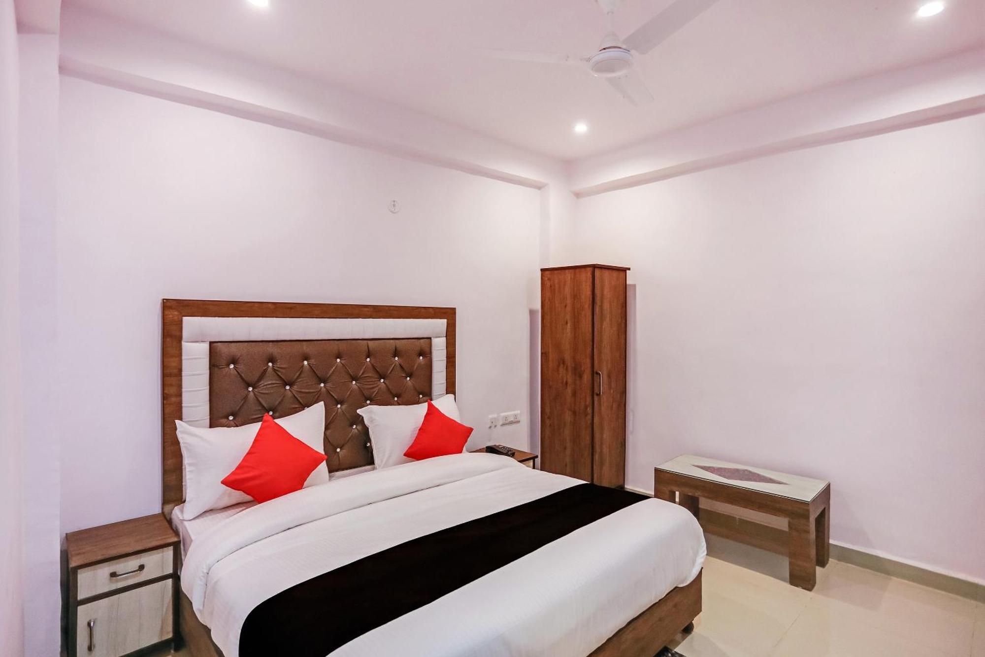 Hotel O Golden Stone Ghaziabad Εξωτερικό φωτογραφία