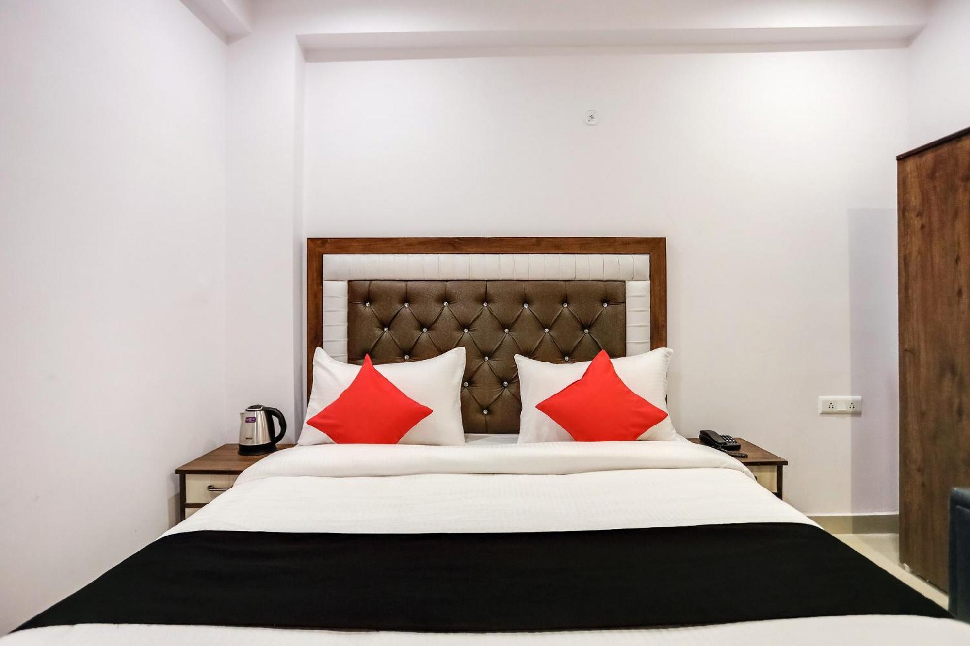 Hotel O Golden Stone Ghaziabad Εξωτερικό φωτογραφία