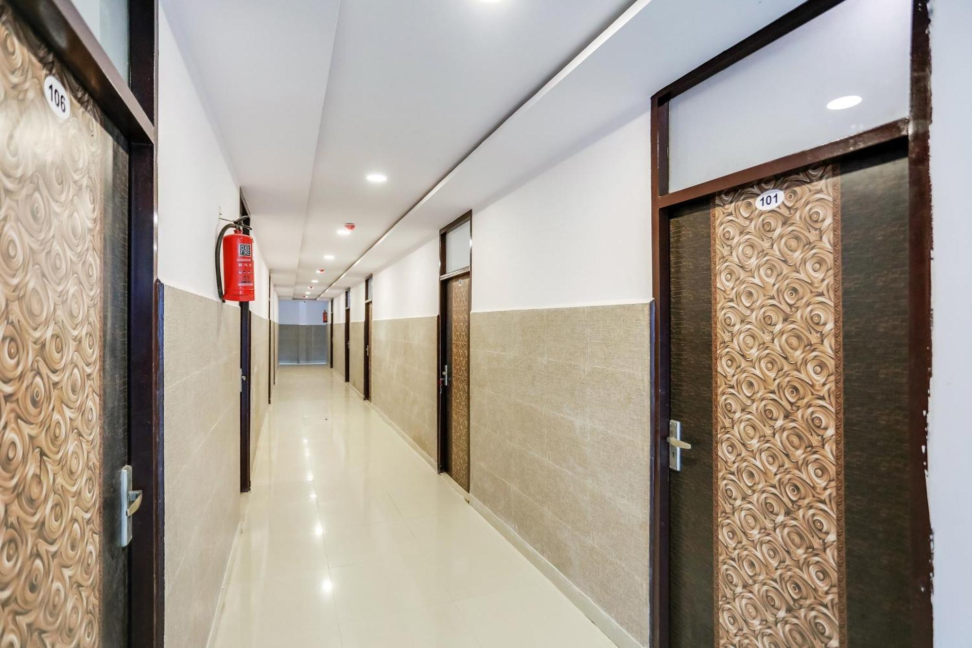 Hotel O Golden Stone Ghaziabad Εξωτερικό φωτογραφία