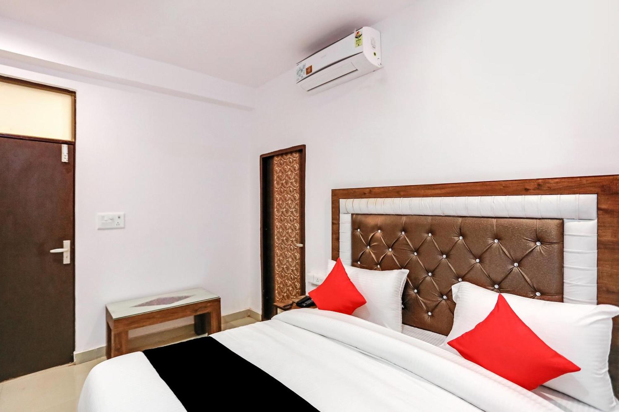 Hotel O Golden Stone Ghaziabad Εξωτερικό φωτογραφία