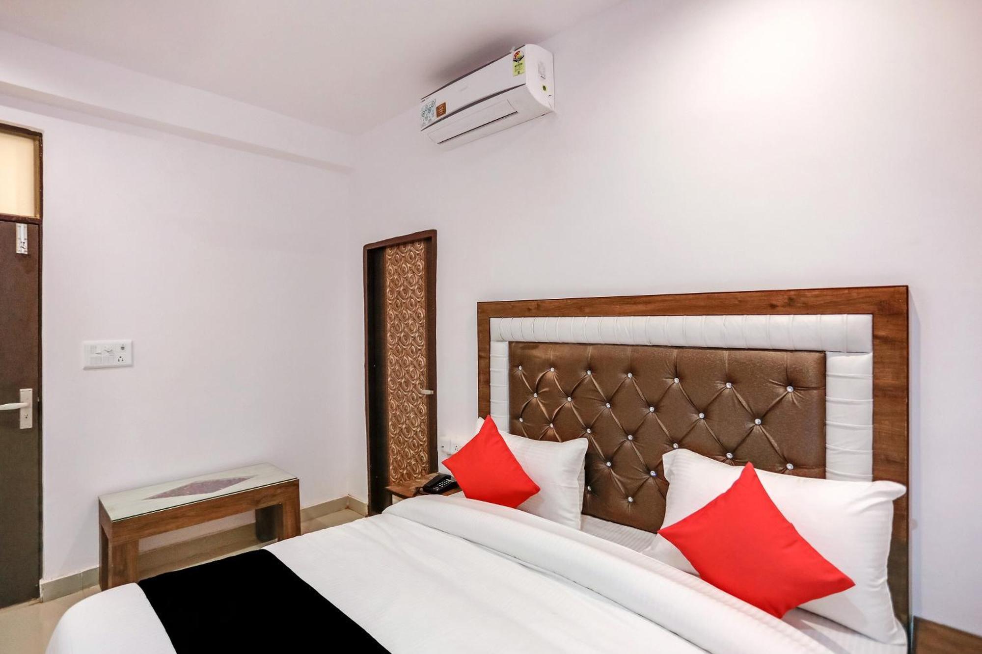 Hotel O Golden Stone Ghaziabad Εξωτερικό φωτογραφία